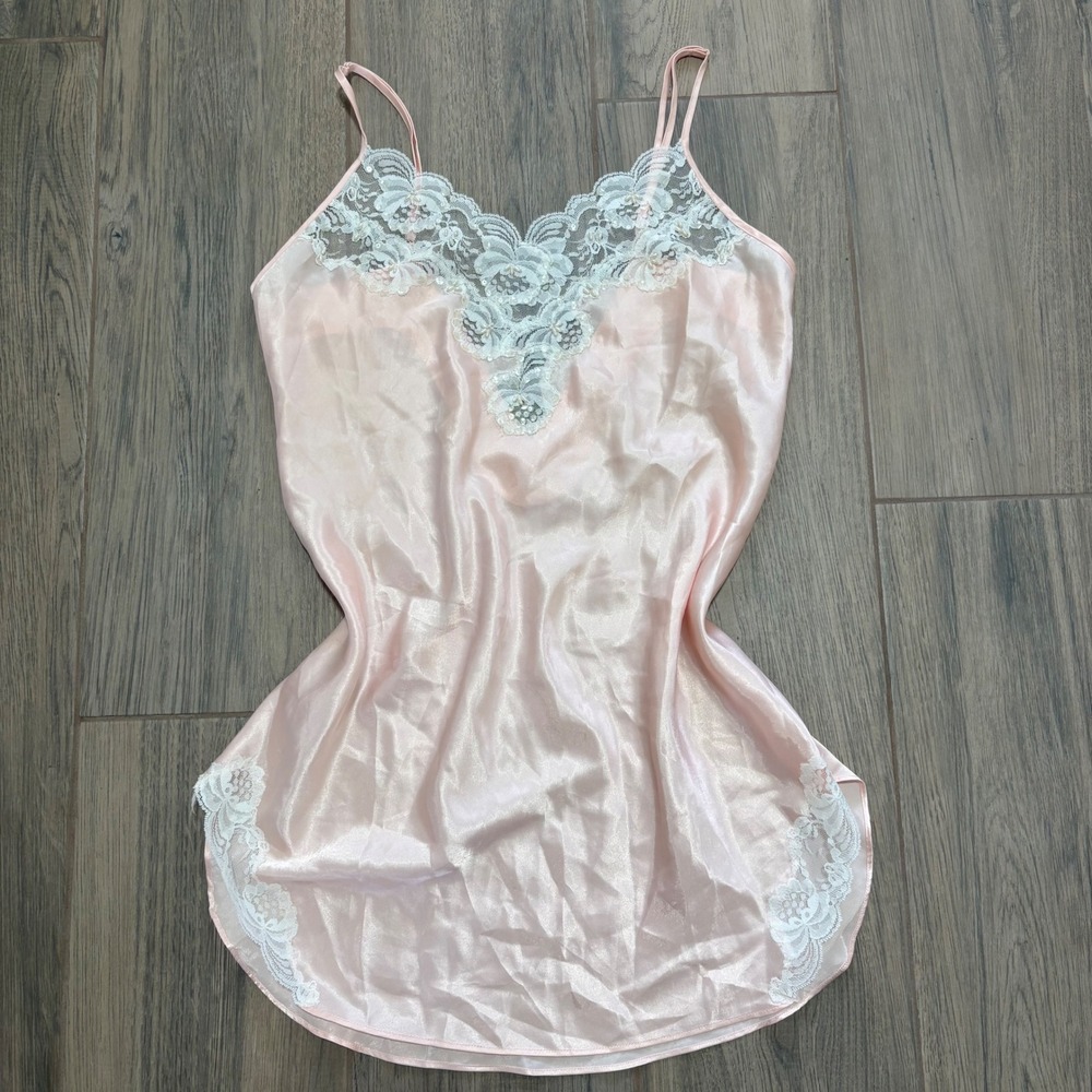 Delicates Vintage Baby Pink Slip Dress Lace & Beaded Detailing Neck Line  Med